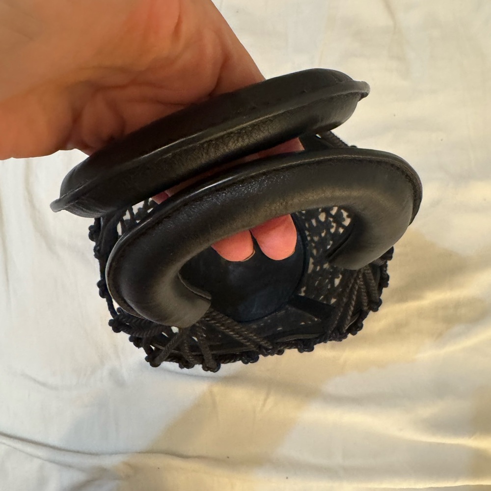 STAUD Elegant Black Woven beach Handbag - Picture 4 of 6